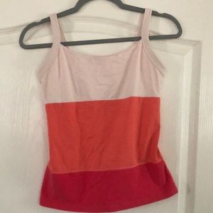 Lululemon tank w built in bra size 6